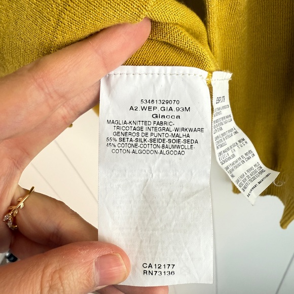 MaxMara Weekend Silk and Cotton Natural Yellow Ruffle V-Neck Cardigan - Picture 7 of 10